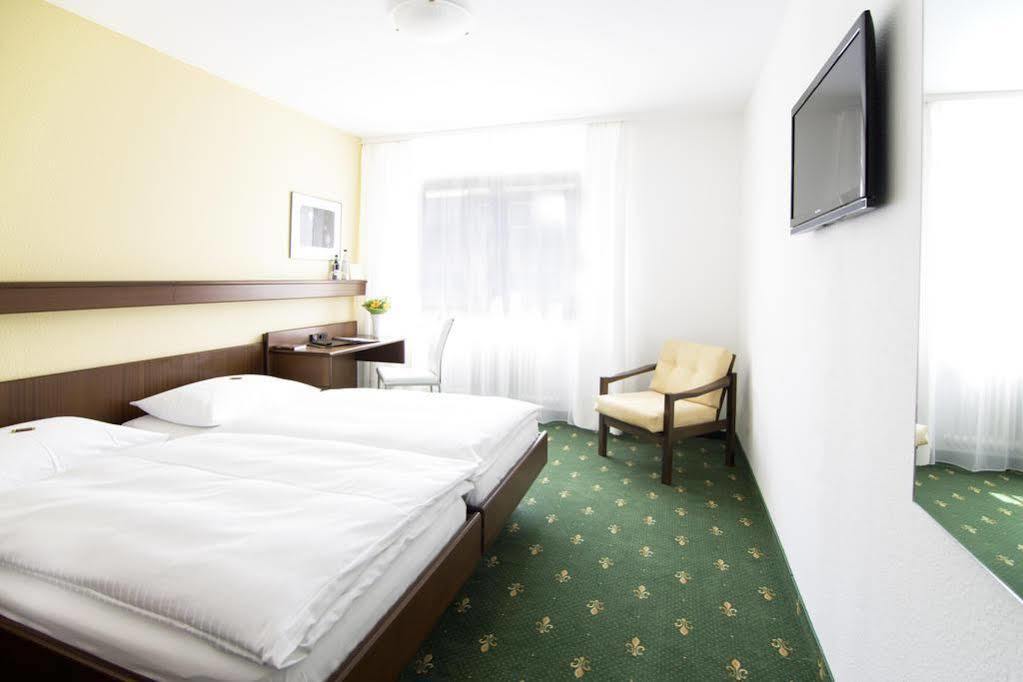 Hotel Am Kupferhammer Tübingen Exteriör bild